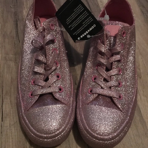 SOLD🔥🔥🔥🔥🔥Pink Glitter Converse - Picture 7 of 8